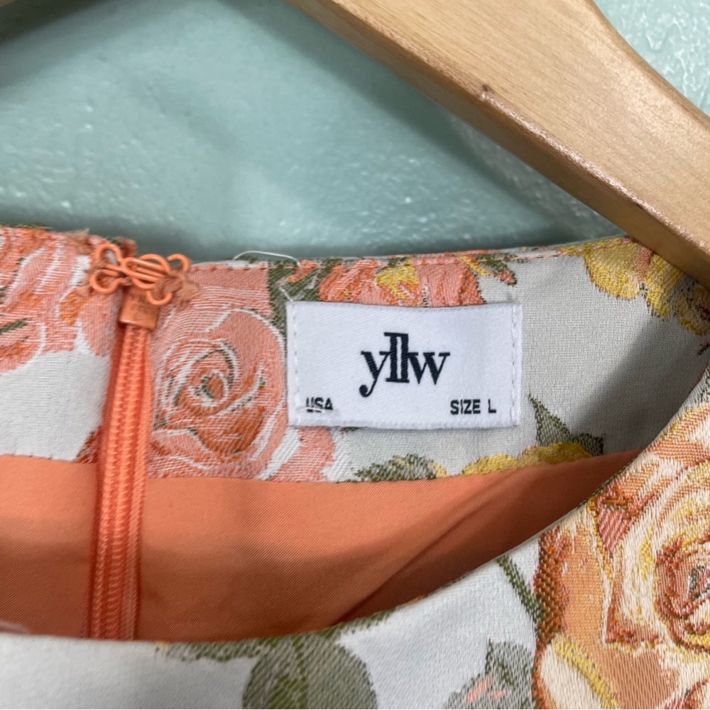 YLLW The Label Esti Mini Dress Citrus Floral Short Sleeve Pockets Large - Picture 9 of 11